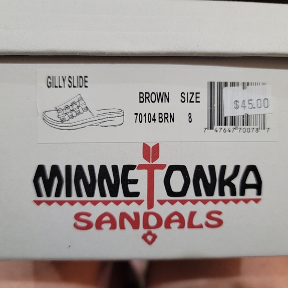 MinneTonka Gillyslide Sandals - Picture 6 of 6